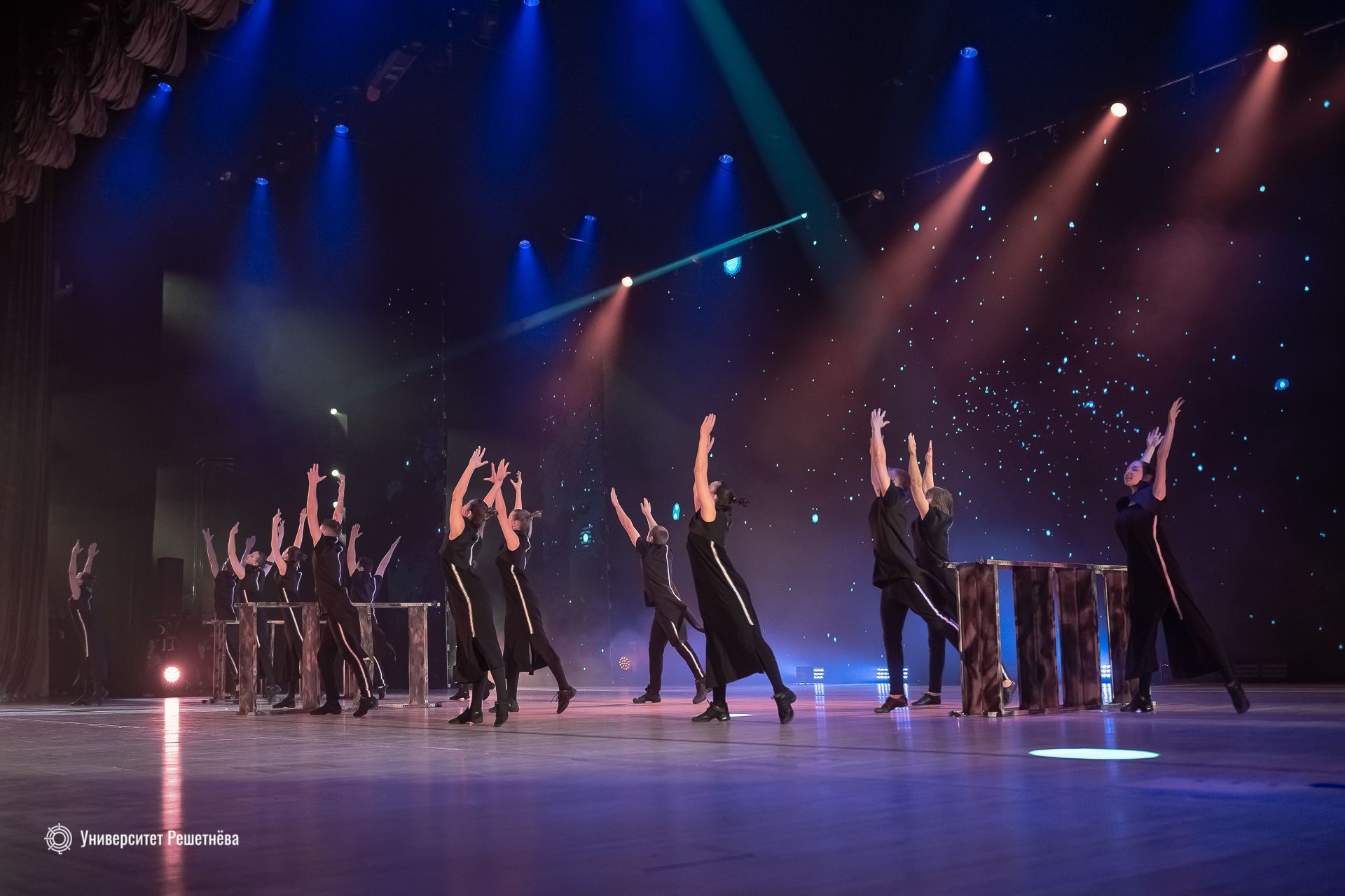 Odoo изображение и текстовый блок