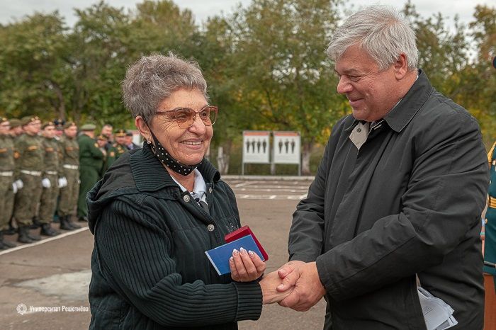 Odoo изображение и текстовый блок