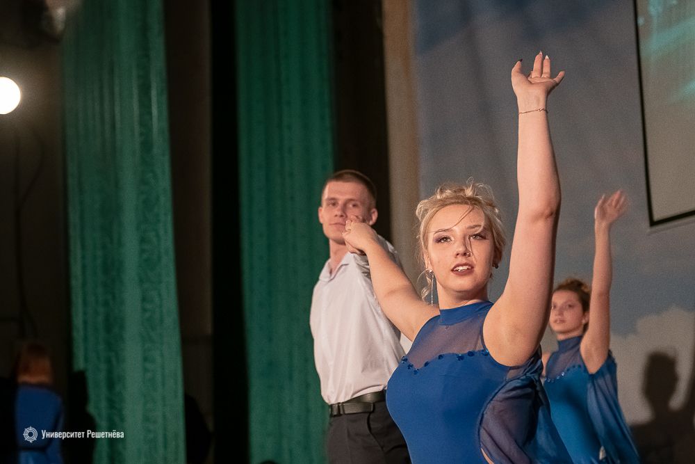 Odoo изображение и текстовый блок