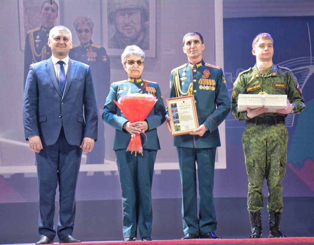 Odoo изображение и текстовый блок